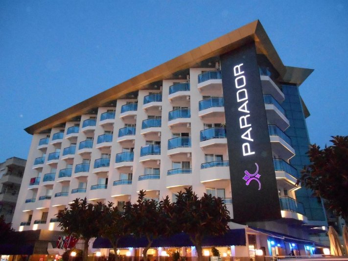 Alanya utazás Parador Beach