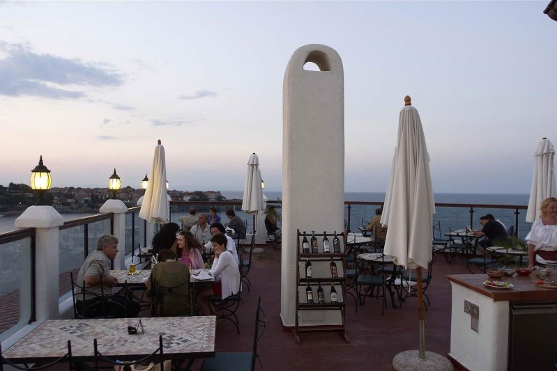 Napospart utazás Parnasse