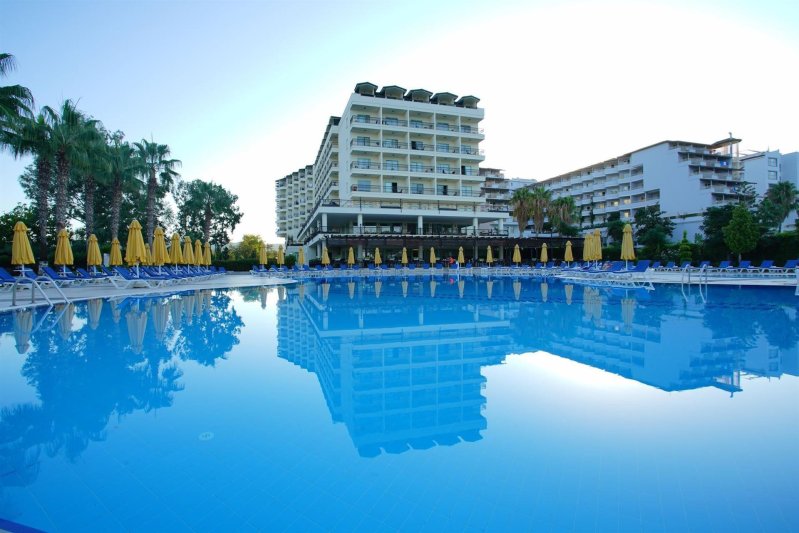 Alanya utazás Perre Delta Hotel