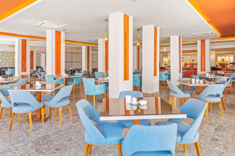 Hurghada utazás Pickalbatros Alf Leila Wa Leila Resort Neverland