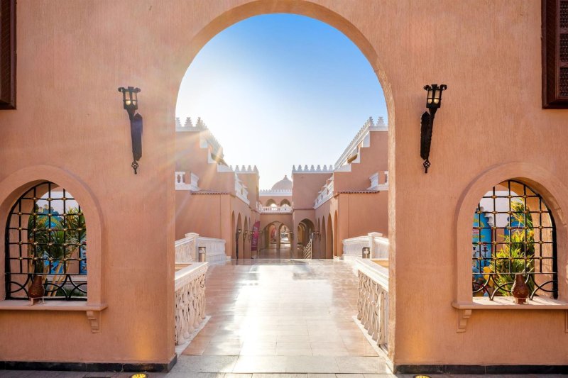 Hurghada utazás Pickalbatros Alf Leila Wa Leila Resort Neverland