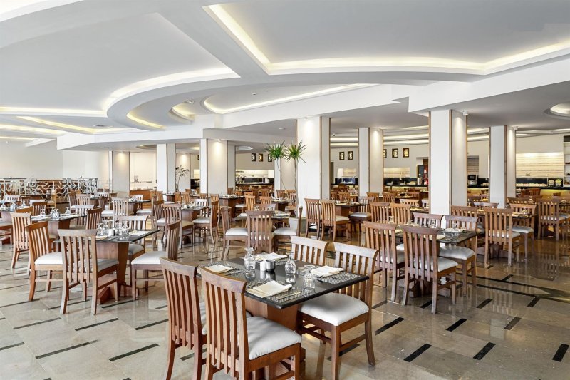 Hurghada utazás Pickalbatros Aqua Park Resort Hurghada