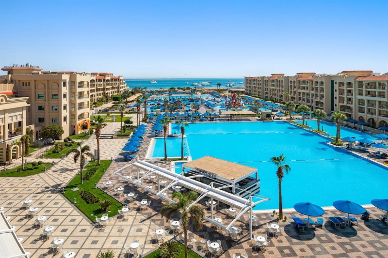 Hurghada utazás Pickalbatros White Beach Resort Hurghada