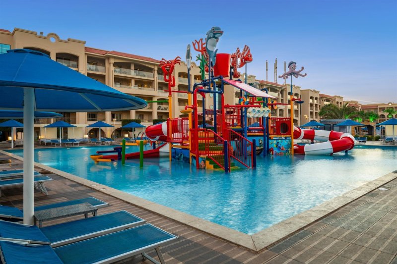 Hurghada utazás Pickalbatros White Beach Resort Hurghada