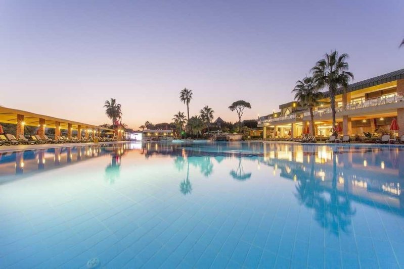 Belek utazás Pine Beach Belek