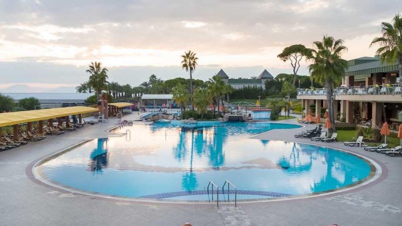 Belek utazás Pine Beach Belek
