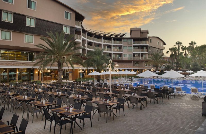 Alanya utazás Quattro Family Club Dem Hotel Alanya