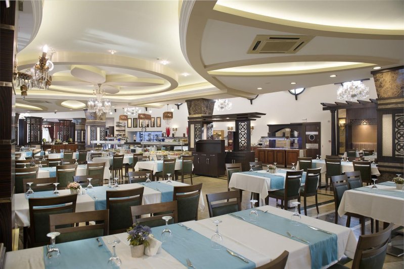 Alanya utazás Quattro Family Club Dem Hotel Alanya