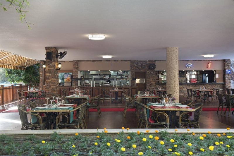 Alanya utazás Quattro Family Club Dem Hotel Alanya