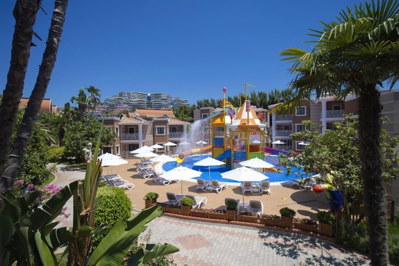 Alanya utazás Quattro Family Club Dem Hotel Alanya