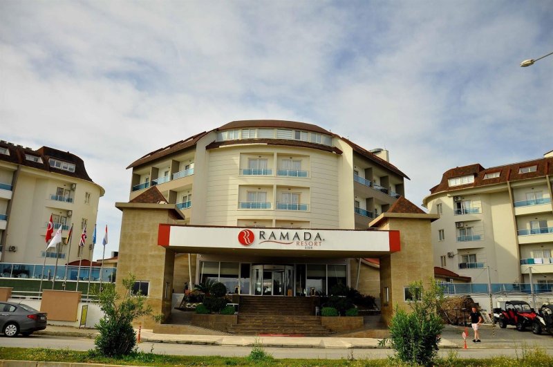 Ramada Resort By Wyndham Side Side