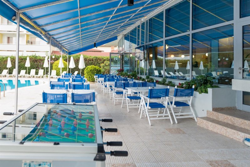 Napospart utazás Regata Palace