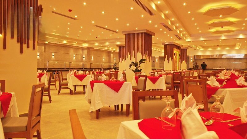 Hurghada utazás Rewaya Majestic Resort