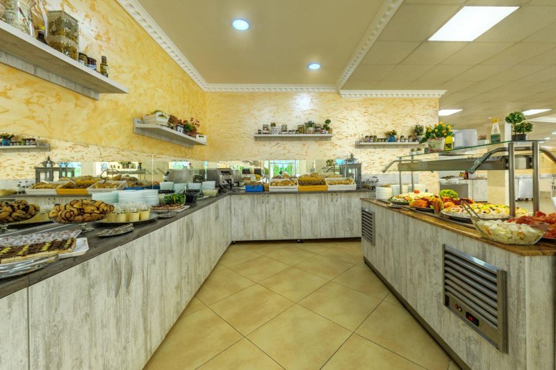 Napospart utazás Riva Park