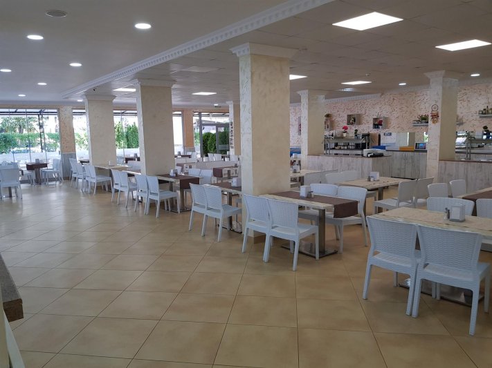 Napospart utazás Riva Park