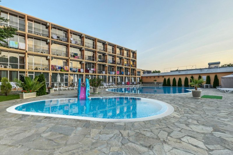 Napospart utazás Riva Park