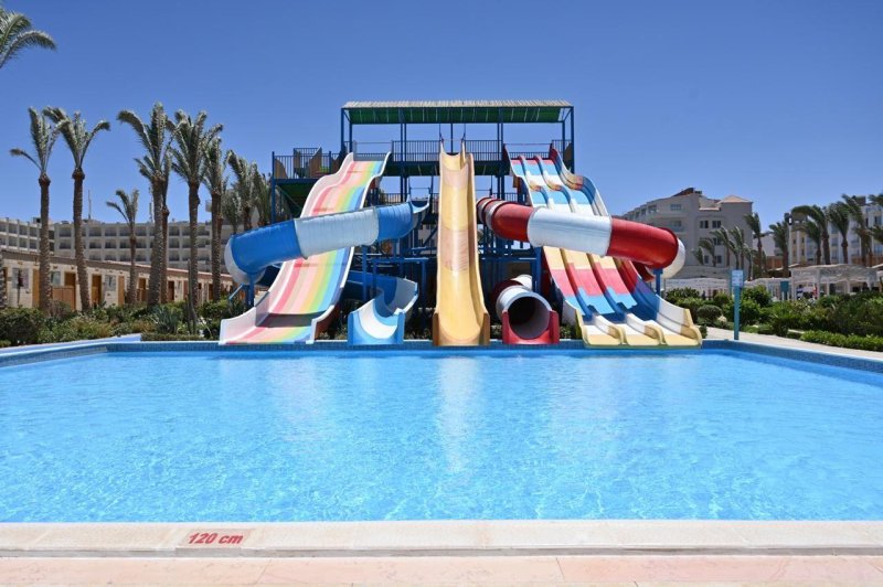 Hurghada utazás Riviera Aqua Park Resort