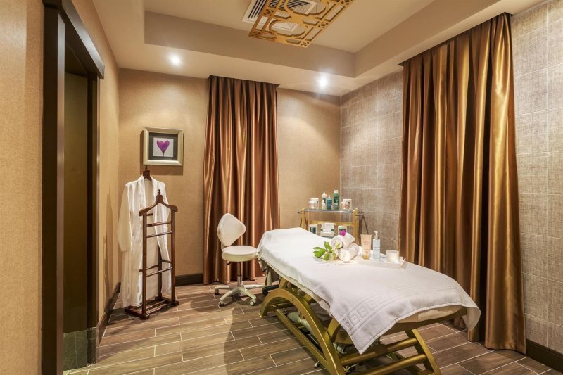 Kemer utazás Rixos Sungate