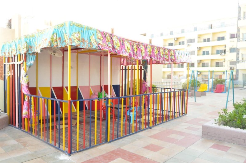 Hurghada utazás Roma Dexon Hotel & Aqua Park