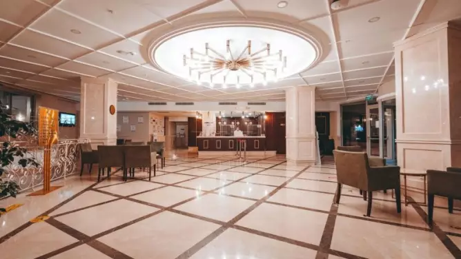 Royal Atlantis Beach Side