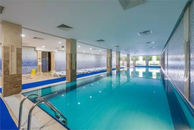Royal Atlantis Spa & Resort Side