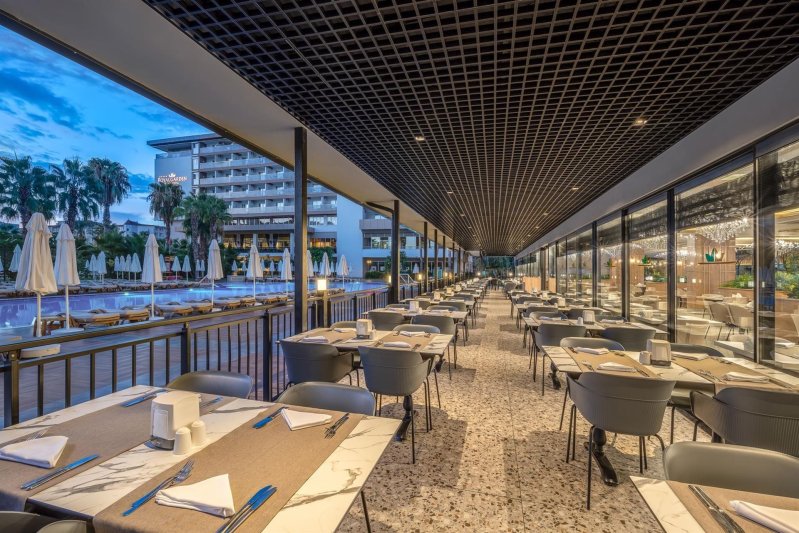 Alanya utazás Royal Garden Beach Hotel