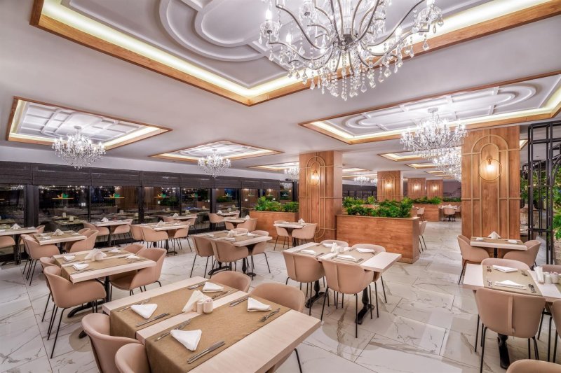 Alanya utazás Royal Garden Beach Hotel