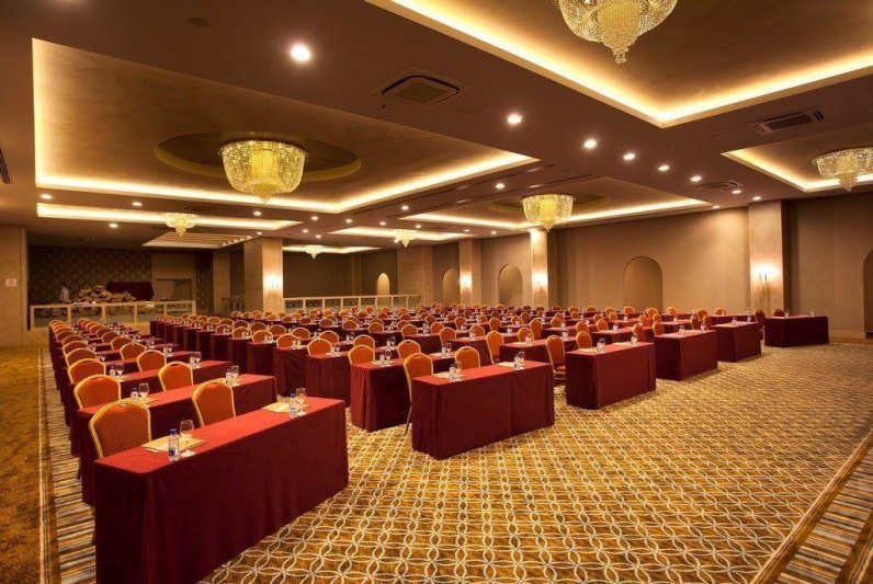 Antalya utazás Royal Holiday Palace