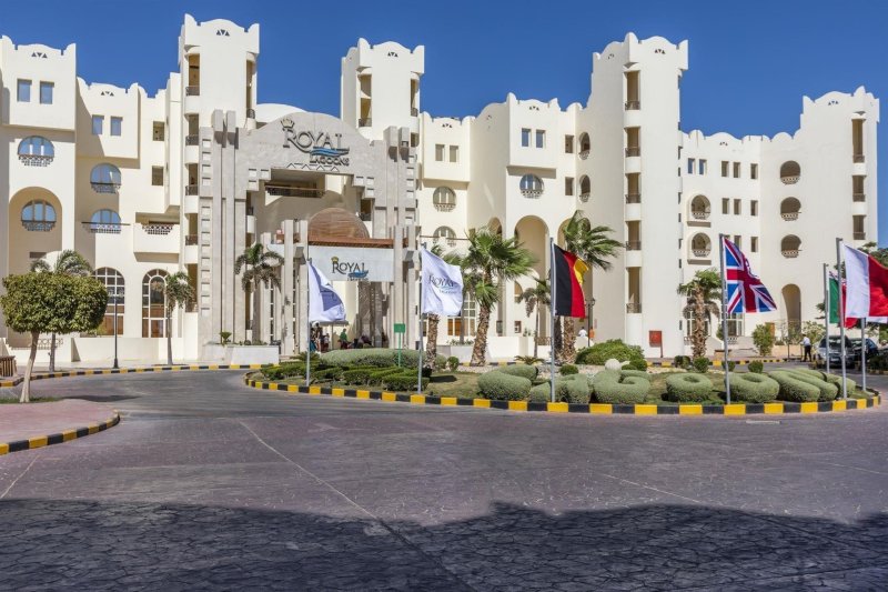 Hurghada utazás Royal Lagoons Resort & Aqua Park