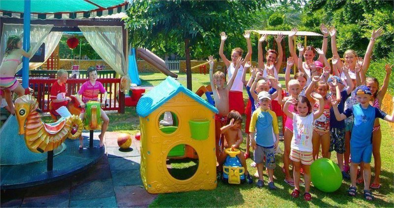 Antalya utazás Royal Wings Hotel