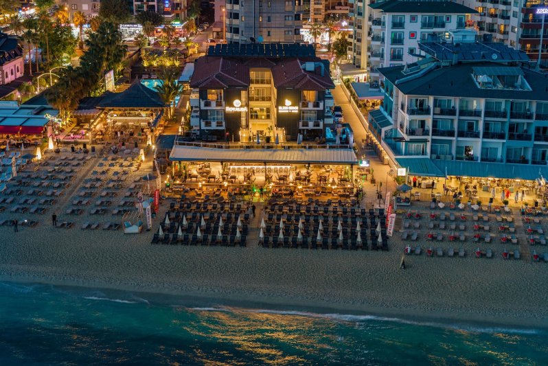 Alanya utazás Royalisa Palmiye Beach Adult Only +16