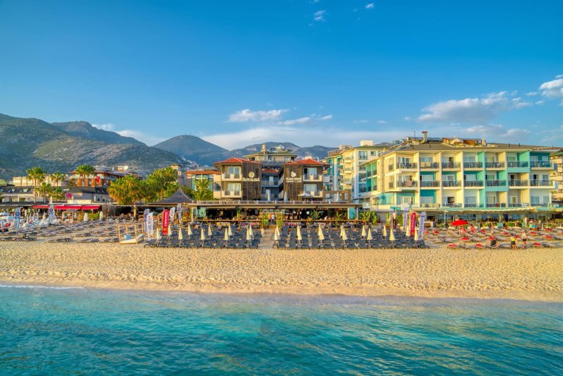 Alanya utazás Royalisa Palmiye Beach Adult Only +16