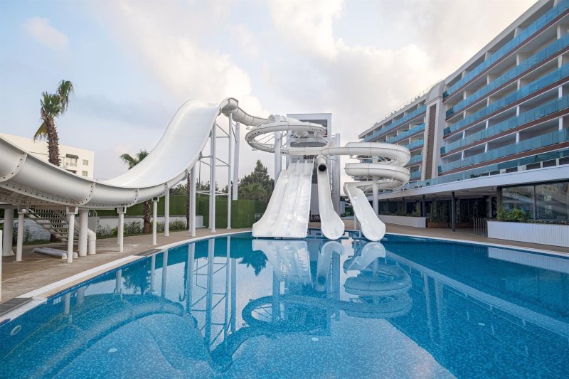 Alanya utazás Rubi Platinum Sign