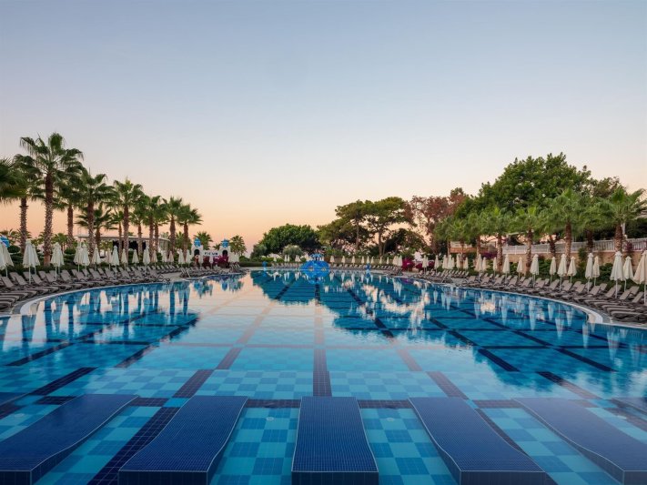 Alanya utazás Rubi Platinum Spa Resort And Suites