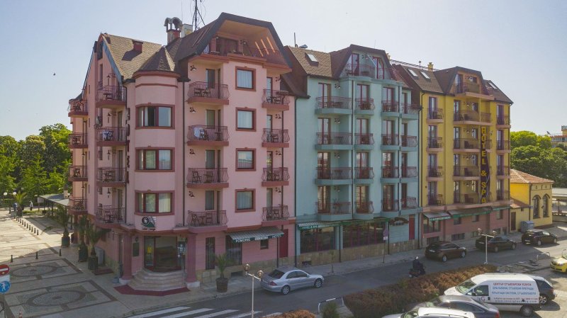 Napospart utazás Saint George Pomorie