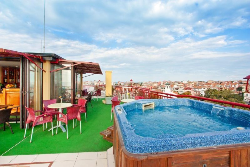 Napospart utazás Saint George Pomorie