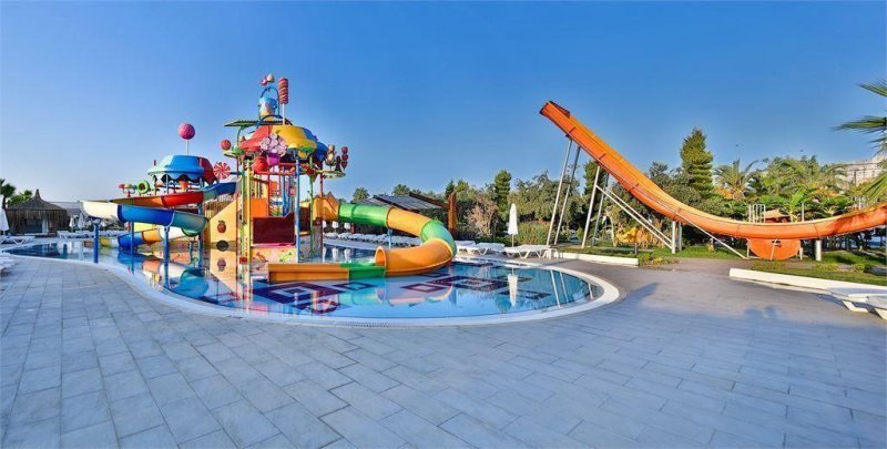 Antalya utazás Saturn Palace