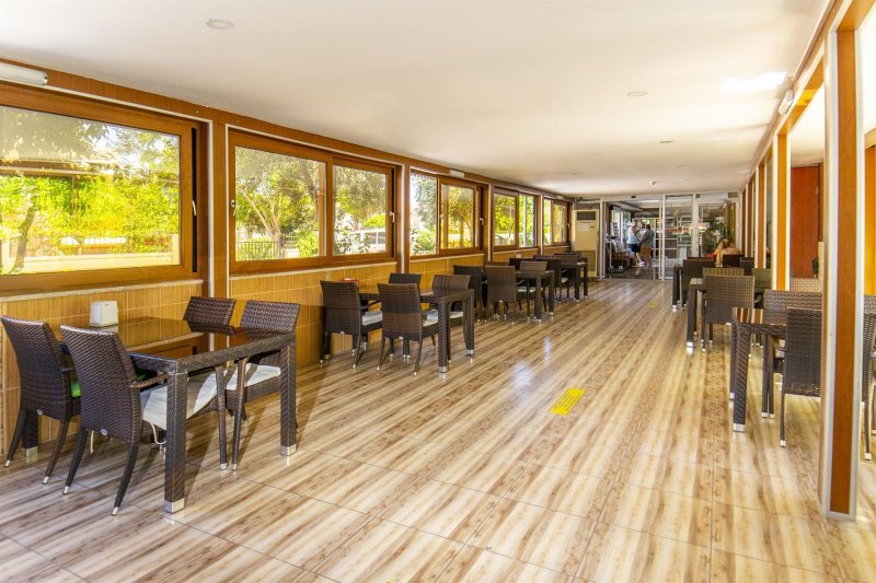 Side utazás Selenium Hotel