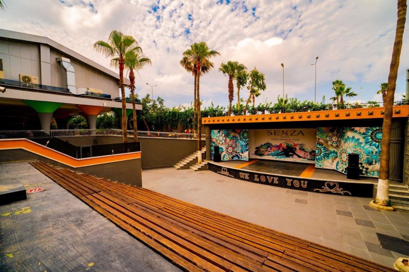 Alanya utazás Senza Hotels Grand Santana