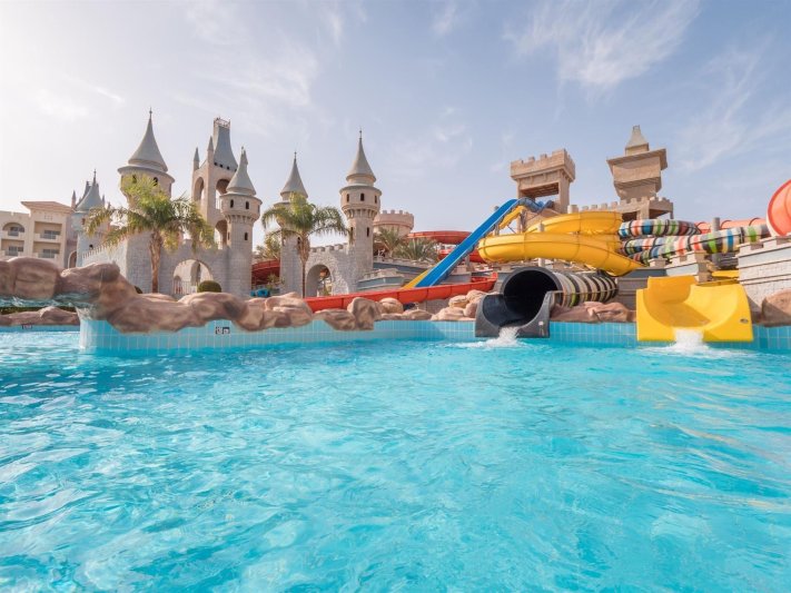 Hurghada utazás Serenity Alma Resort ex.: Fun City