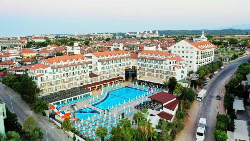 Aluna Hotel Side