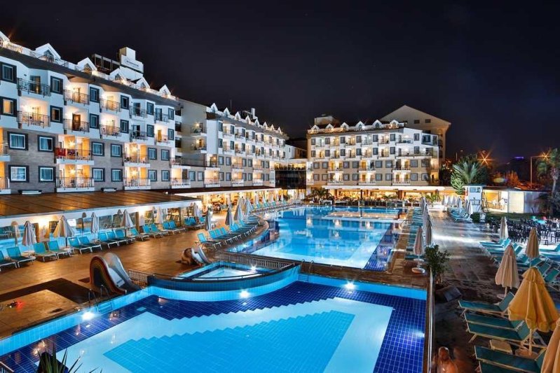 Aluna Hotel Side