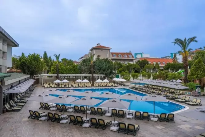 Side Breeze Hotel Side