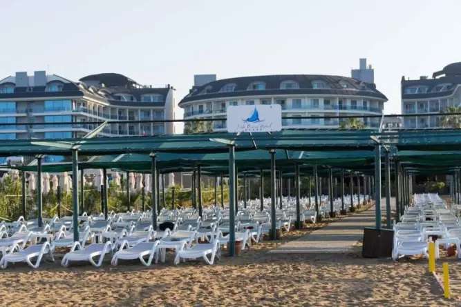 Side Breeze Hotel Side