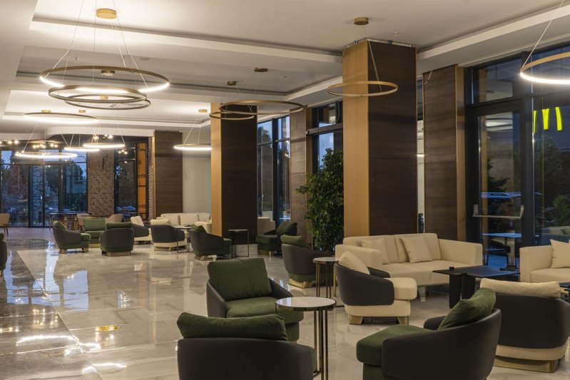 Side utazás Side Square