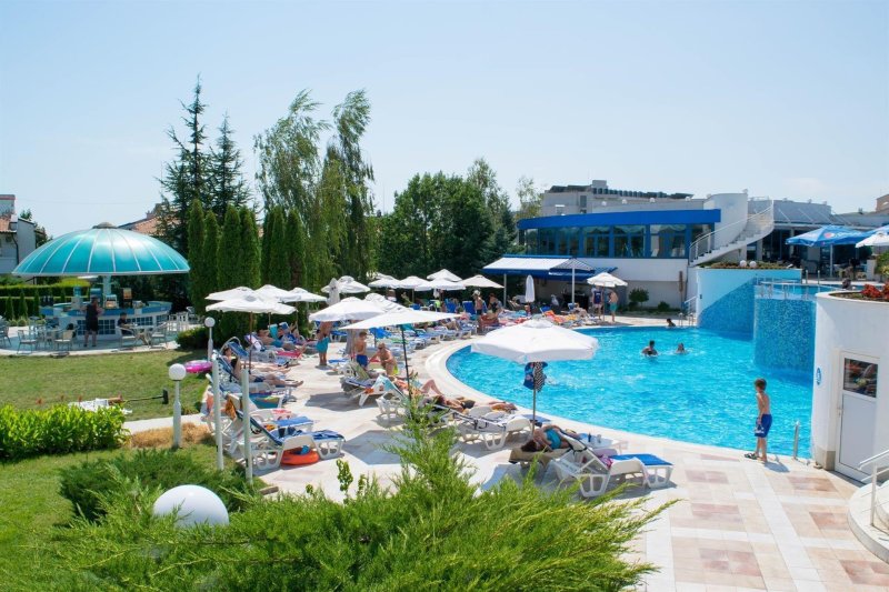 Napospart utazás Sineva Park