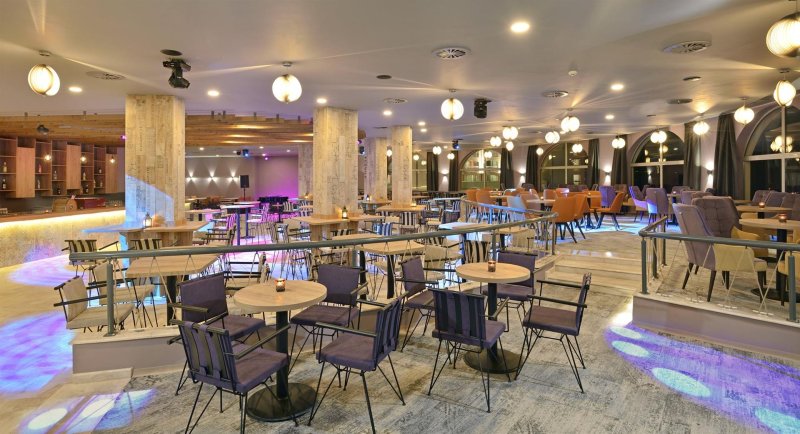 Napospart utazás Sol Luna Bay Resort