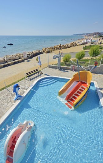 Napospart utazás Sol Luna Bay Resort