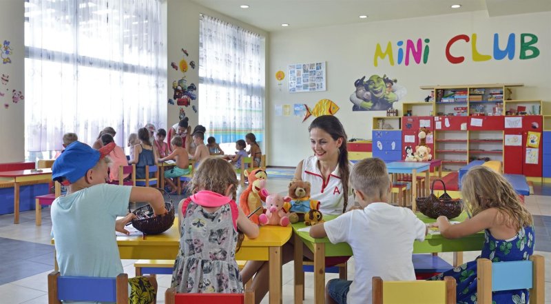 Napospart utazás Sol Luna Bay Resort