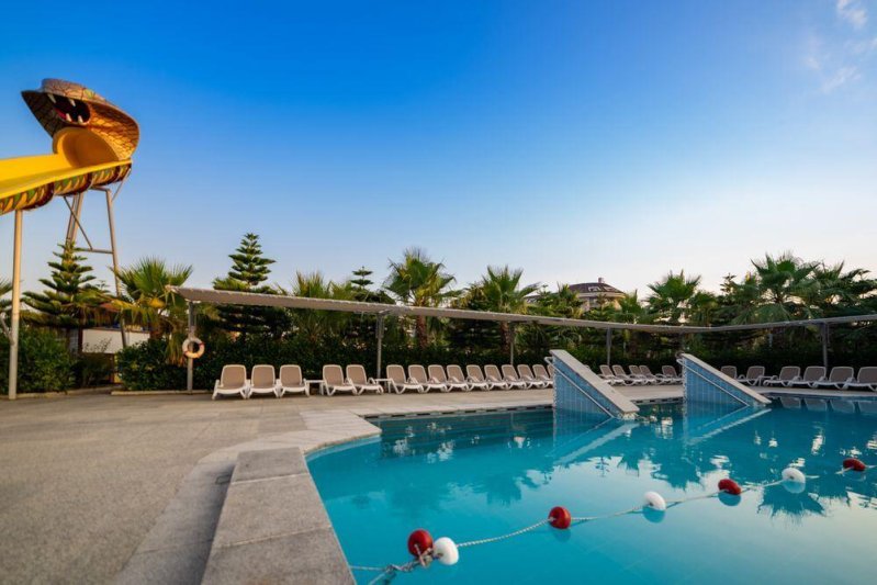 Sunmelia Beach Resort Hotel & Spa Side